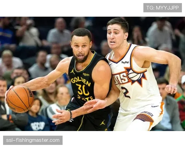 勇士141-135加时击败太阳，两队合计出手98记三分创联盟纪录